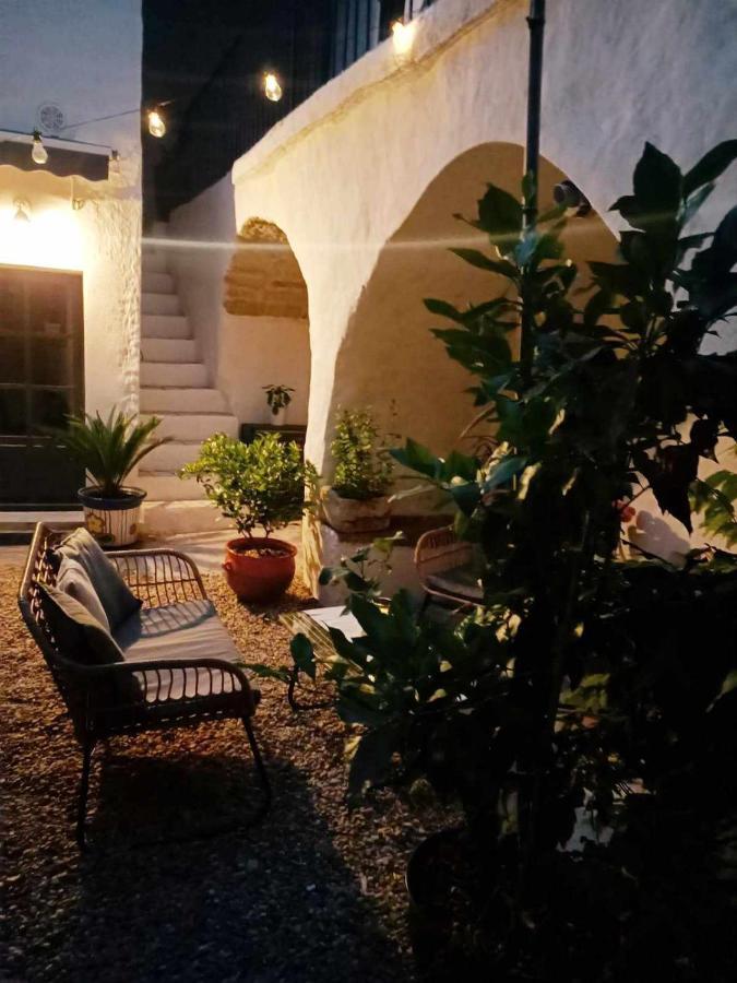 La Cachette Bed and Breakfast Aigues-Vives  Εξωτερικό φωτογραφία
