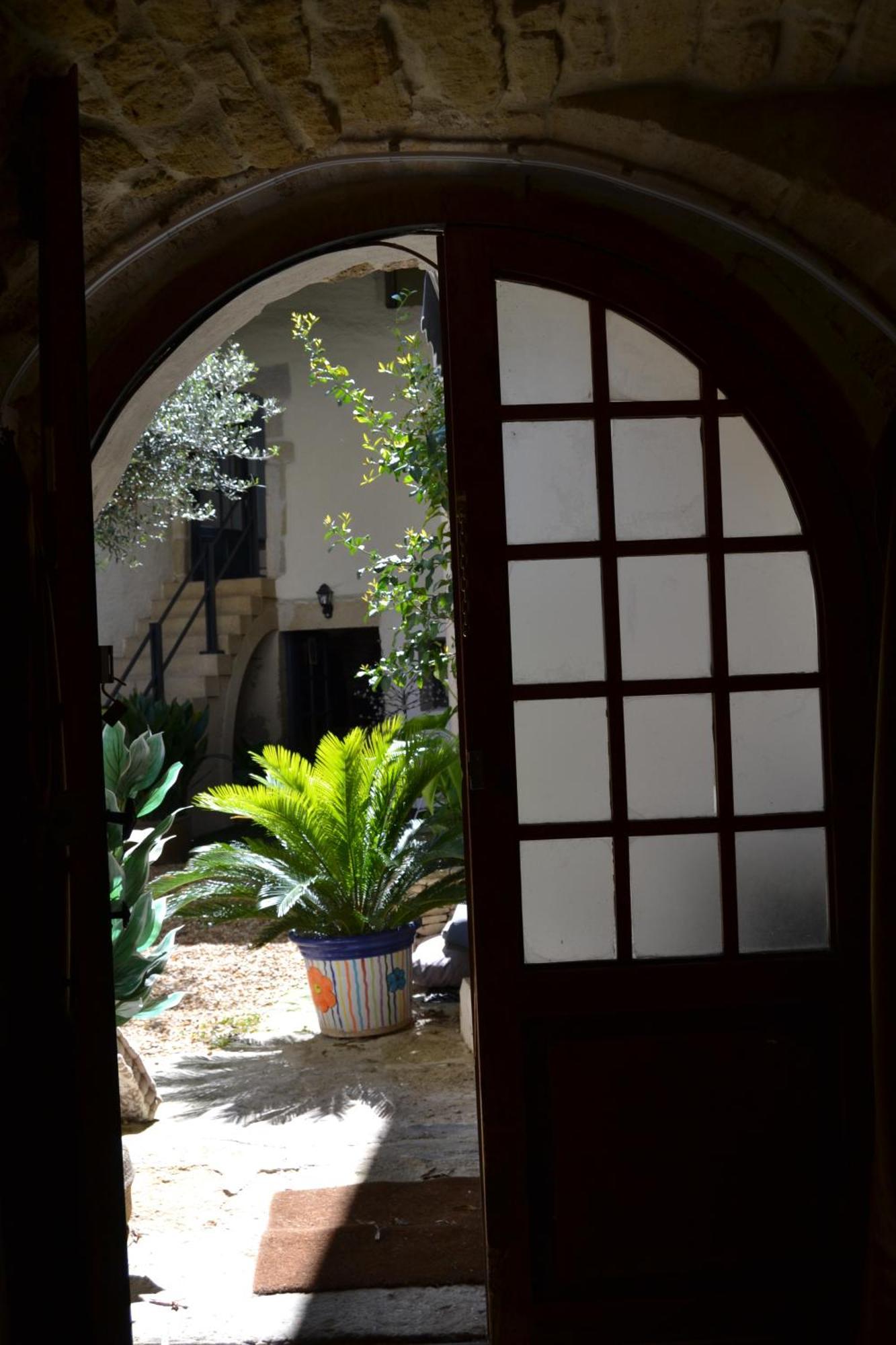 La Cachette Bed and Breakfast Aigues-Vives  Εξωτερικό φωτογραφία